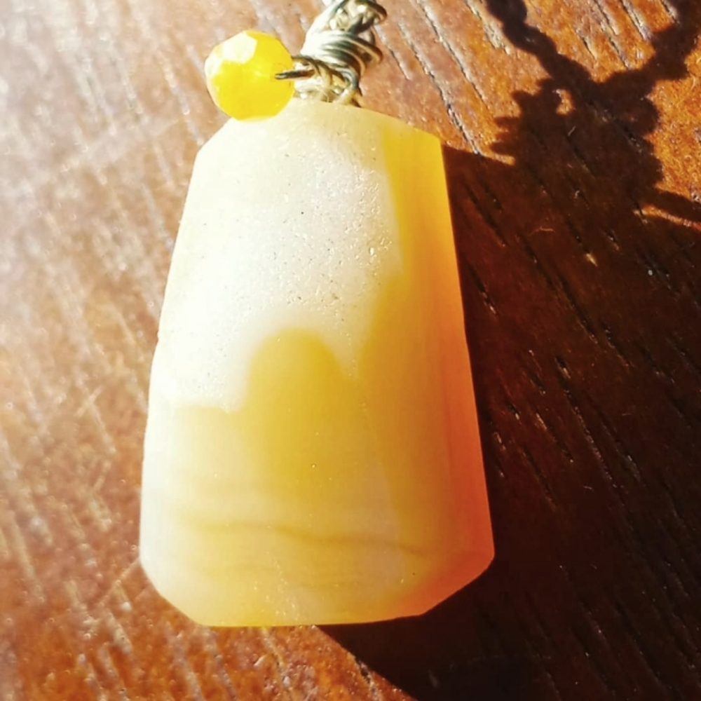 Handmade Gemstone necklace pendant!!🧡💛